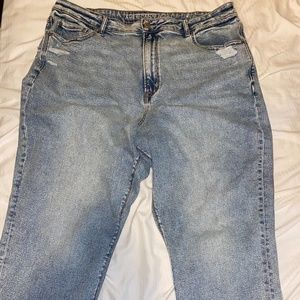 American Eagle Plus Size Mom Jeans (Size 20)